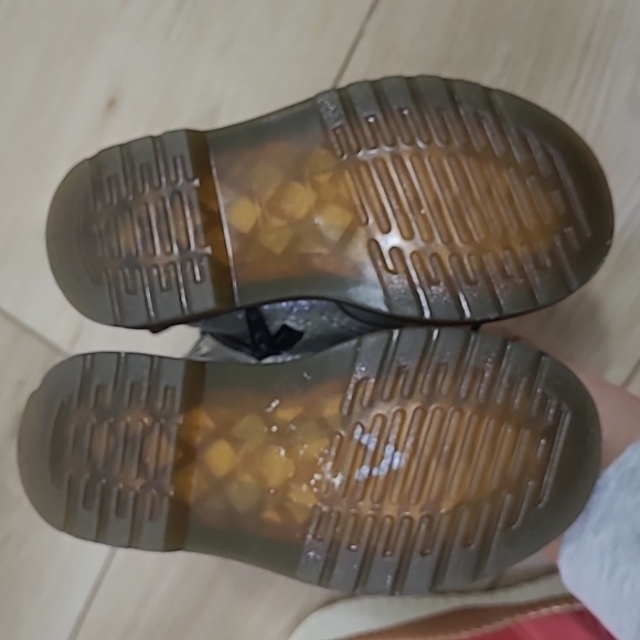 Dr. Martens Kids' Shimmering Silver Boots Size 8 - Picture 10 of 11